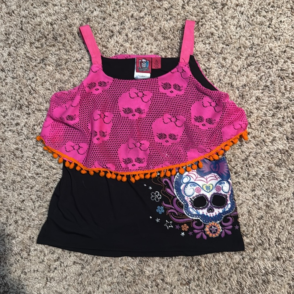 Size 7 Monster High bundle of 3 adorable tops - Picture 4 of 4